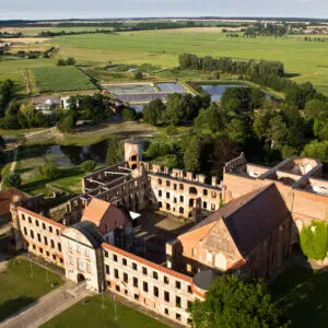 Kloster und Schlossanlage Dargun aus der Vogelperspektive